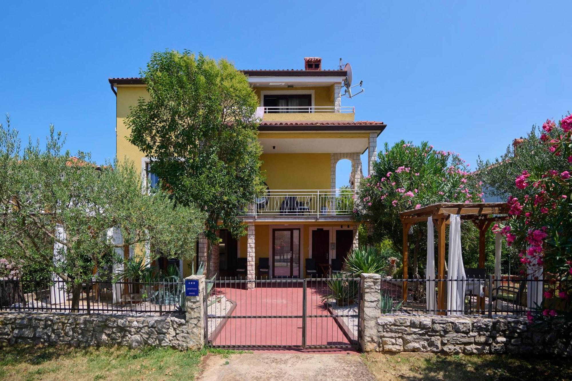 Belvedere Apartments Умаг Екстериор снимка